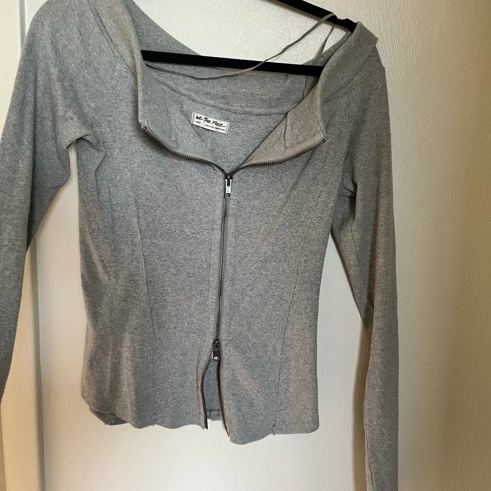 We The Free Off-Shoulder Light Gray Sweater